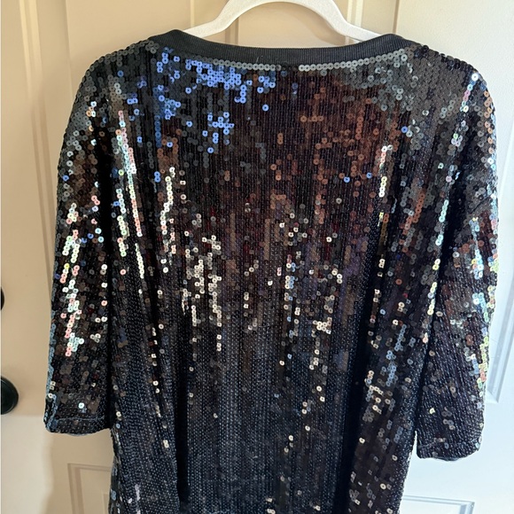 Like NEW JESS LEA in the spot light sequin Game Day top. Size Large women’s. - Picture 7 of 10
